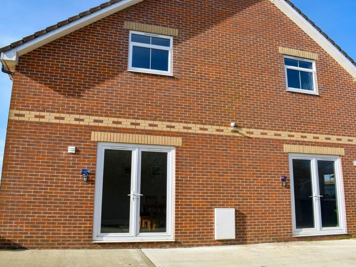 Rural 3 Bedroom House, Newport - The Lifeboat Porchfield  外观 照片